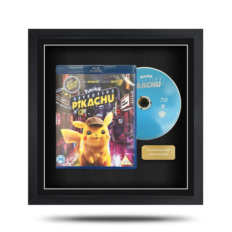 Frame a bluray movie. Magnetic display frame showing a bluray case and disc