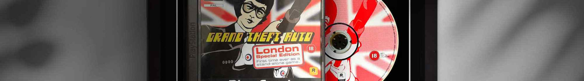 Frame and display a Playstation 1 video game plastic case and disc